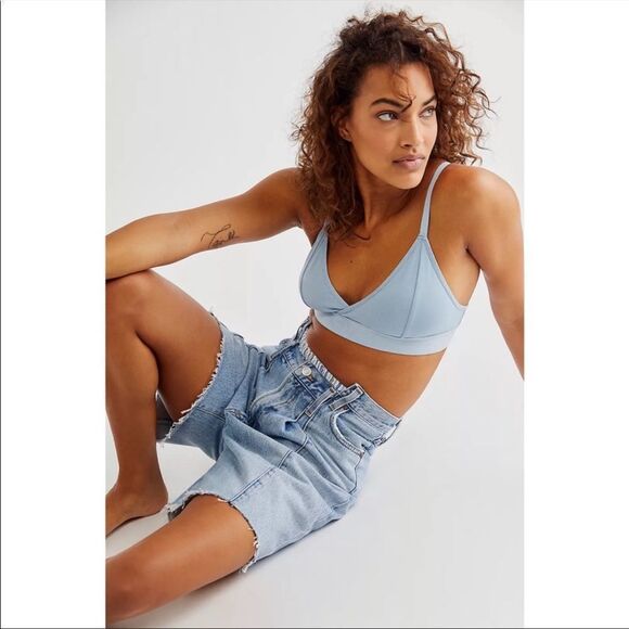 Agolde Sky Blue Denim Shorts - Picture 11 of 12